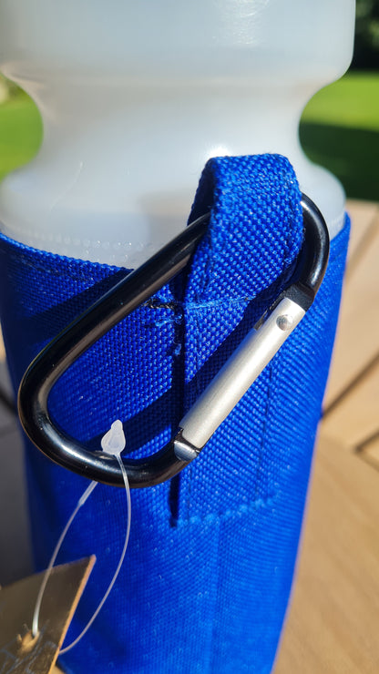 Flaschenhalter mit Wasserflasche